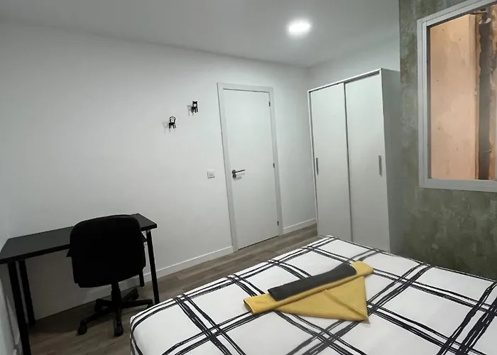 Coliving El Juanito 招待所 *